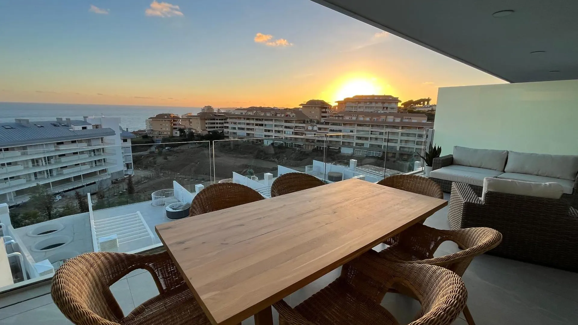 Luxe Coast Views-Reserva Del-Higueron-Pool & Sea Málaga 0*,  Spanien